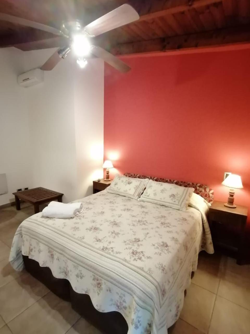 Alamo Hostel & Suites Mendoza Luaran gambar
