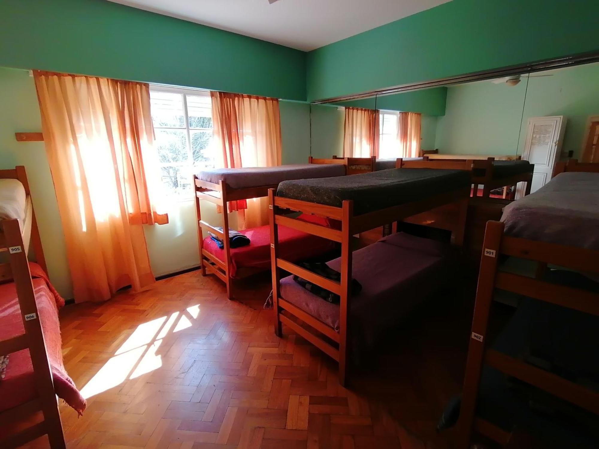 Alamo Hostel & Suites Mendoza Luaran gambar