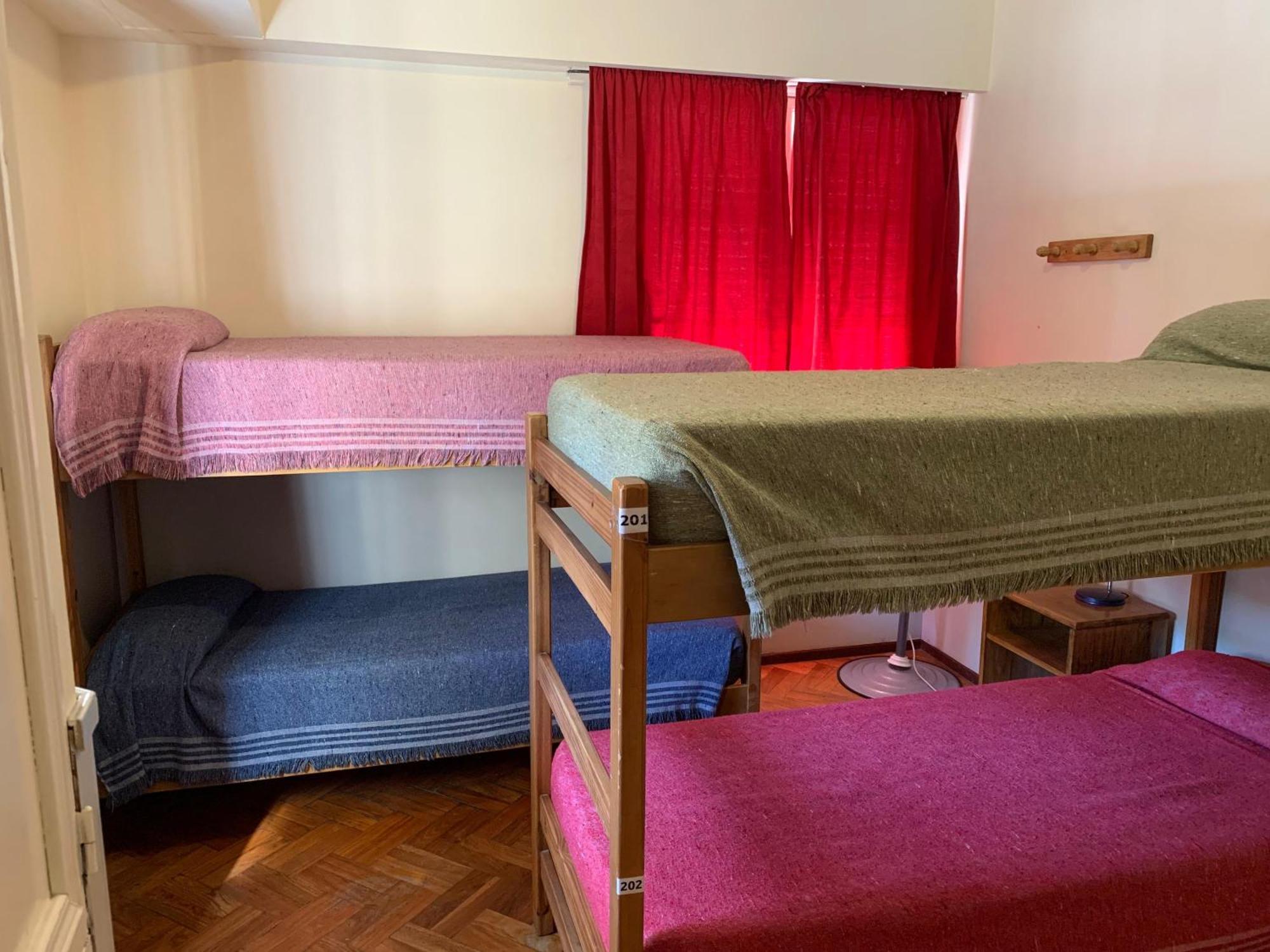 Alamo Hostel & Suites Mendoza Luaran gambar
