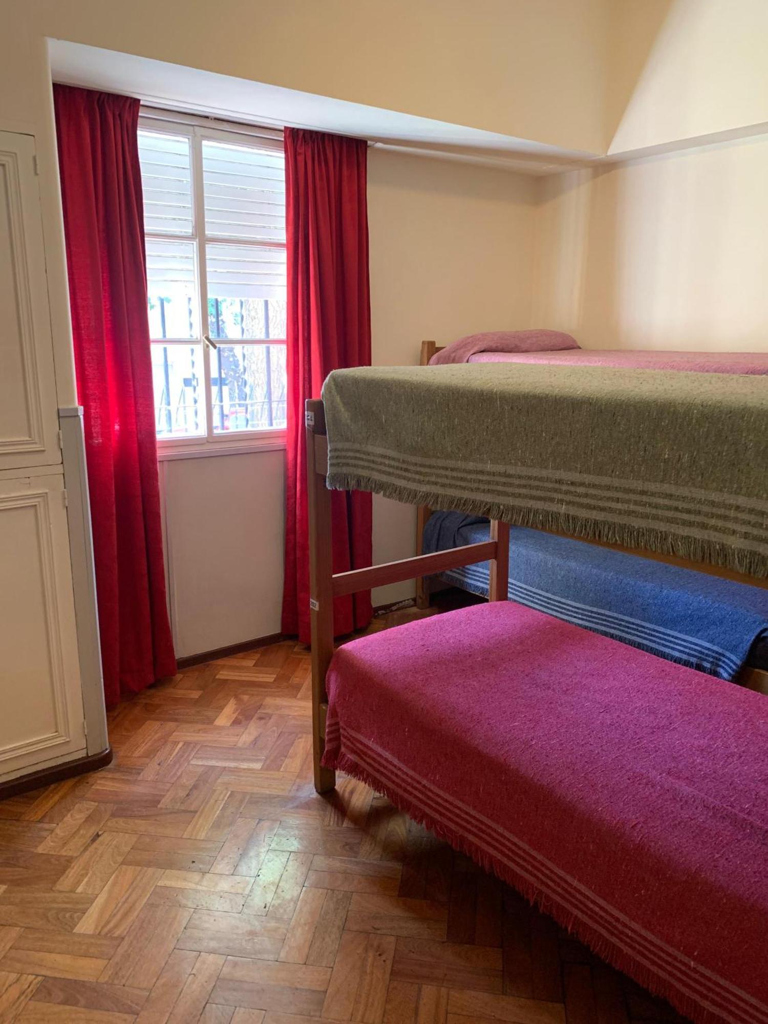 Alamo Hostel & Suites Mendoza Luaran gambar