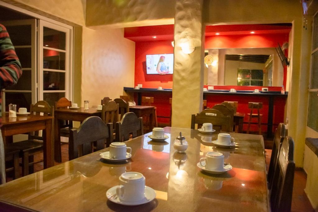 Alamo Hostel & Suites Mendoza Luaran gambar